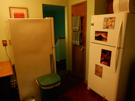 CrowdedKitchen_464x348