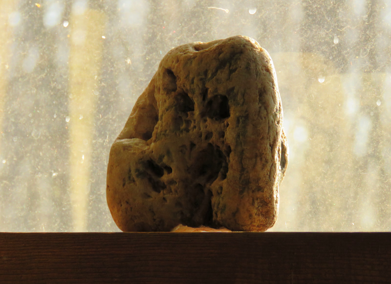 rock_rain-splats_glow_800x582